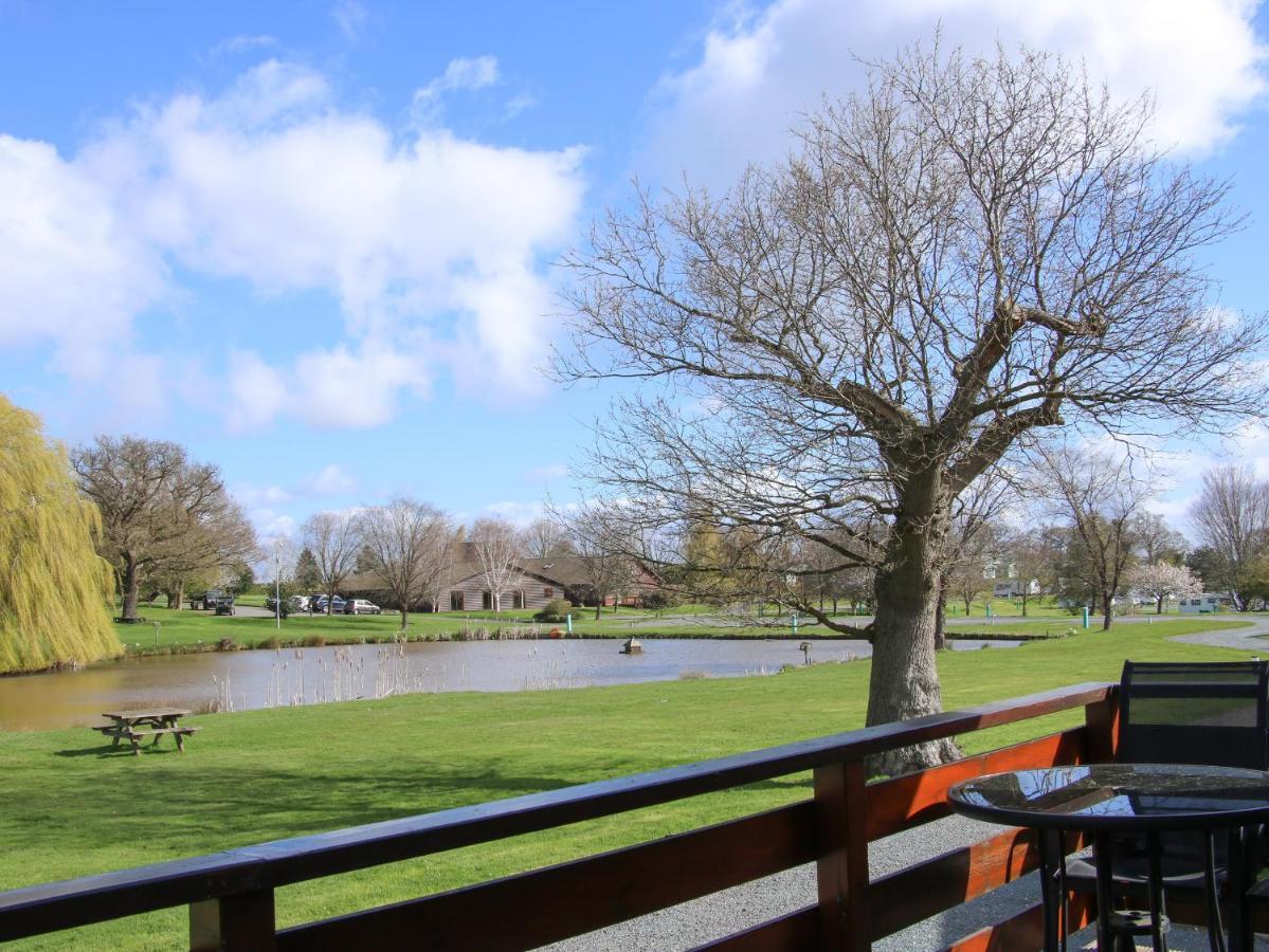 Oak Lodge Hadnall ภายนอก รูปภาพ