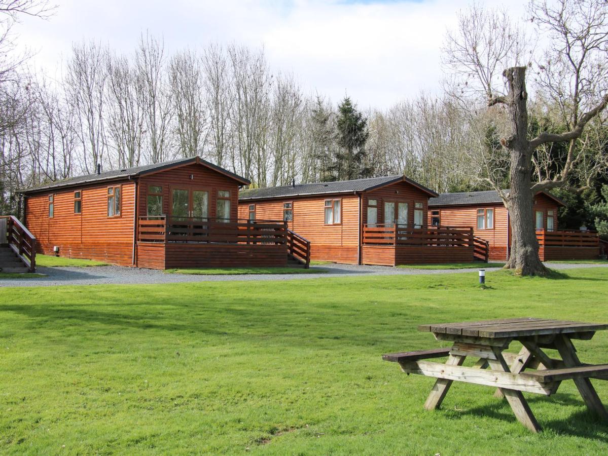 Oak Lodge Hadnall ภายนอก รูปภาพ